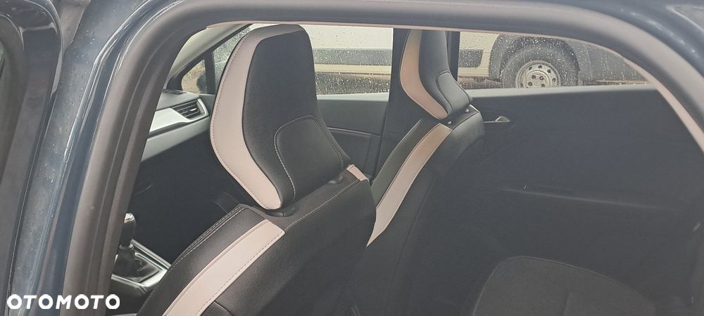 Toyota Yaris Cross - 15
