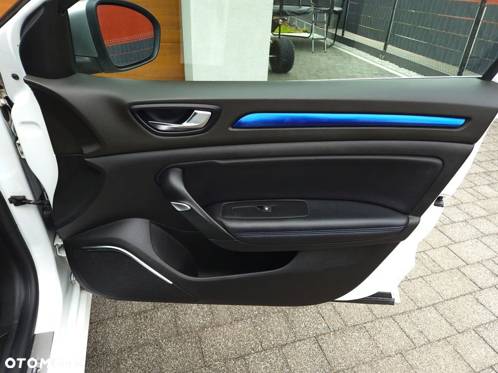 Renault Megane 1.6 TCe GT EDC - 32