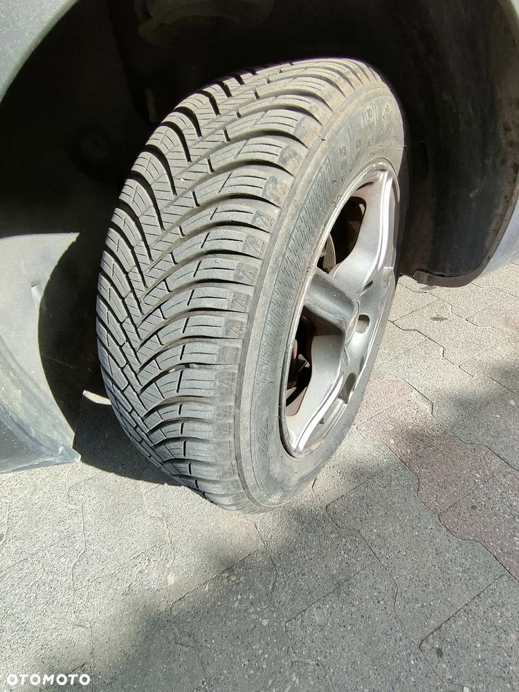 Renault Clio 1.2 16V TCE Alize - 12