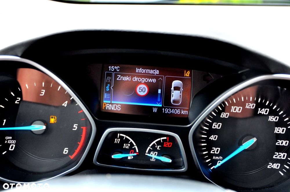 Ford Kuga 2.0 TDCi 4x4 Titanium - 39