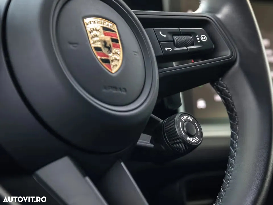Porsche Cayenne - 16