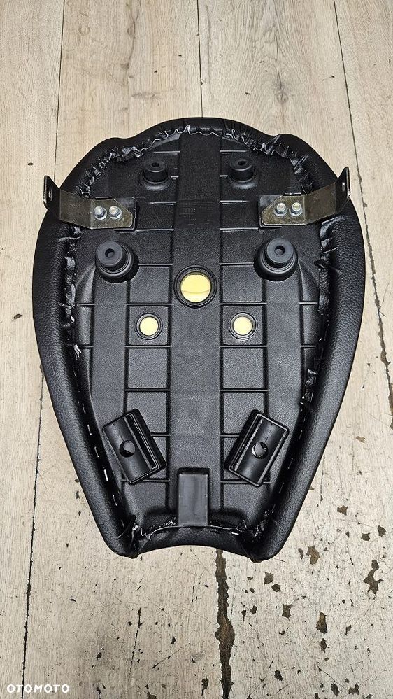 Siedzenie kierowcy Hyosung GV125S Aquila 2019-21r 45110HG7200 - 6