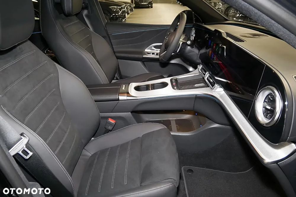 Mercedes-Benz GLC - 11