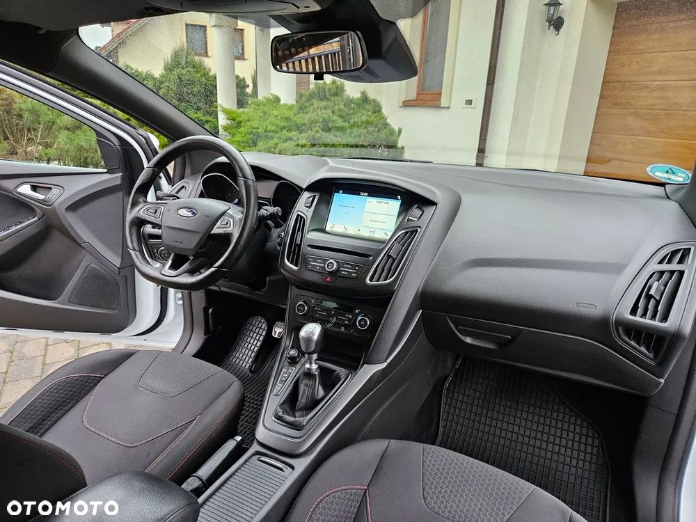 Ford Focus 1.5 EcoBoost STart-Stopp-System ST-Line - 13