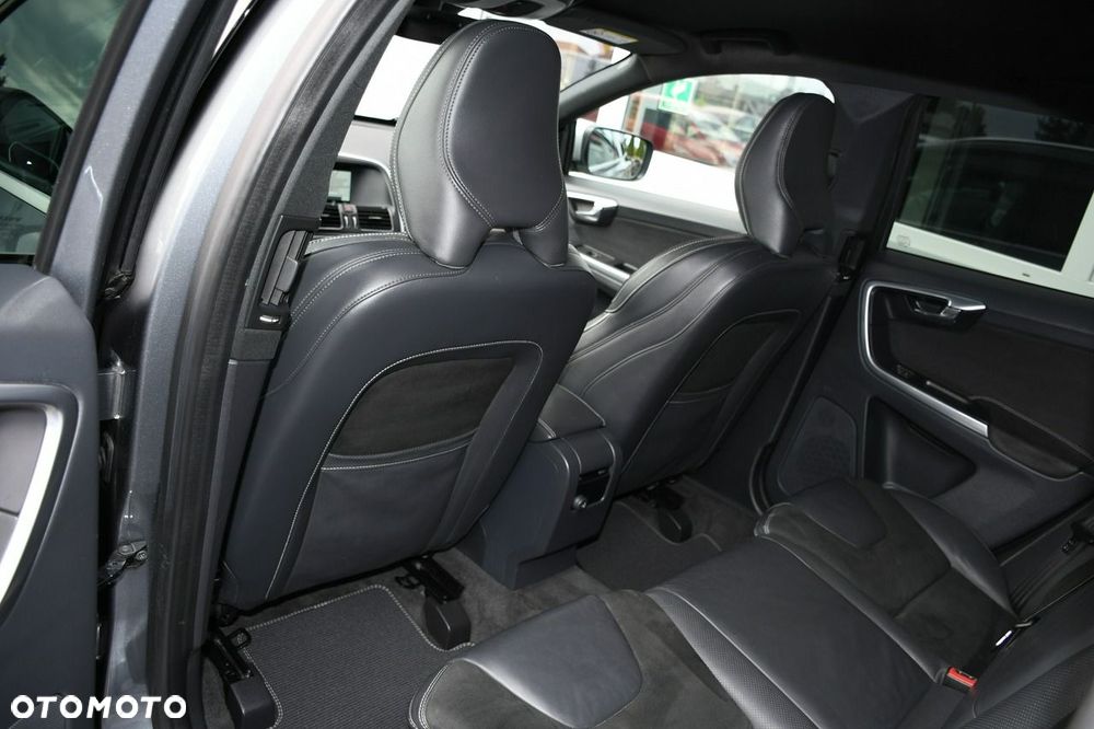 Volvo XC 60 D4 Geartronic RDesign - 31