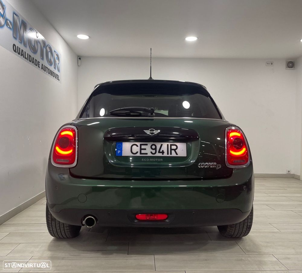 MINI 5 Portas Cooper D - 18