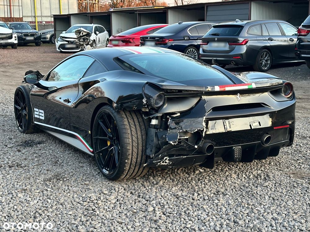 Ferrari 488 - 15
