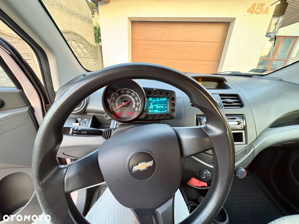 Chevrolet Spark 1.0 LS - 12