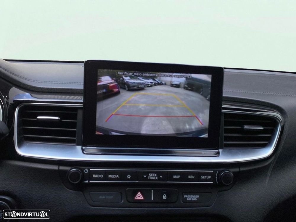 Kia Ceed SW 1.6 CRDi TX 7DCT - 12
