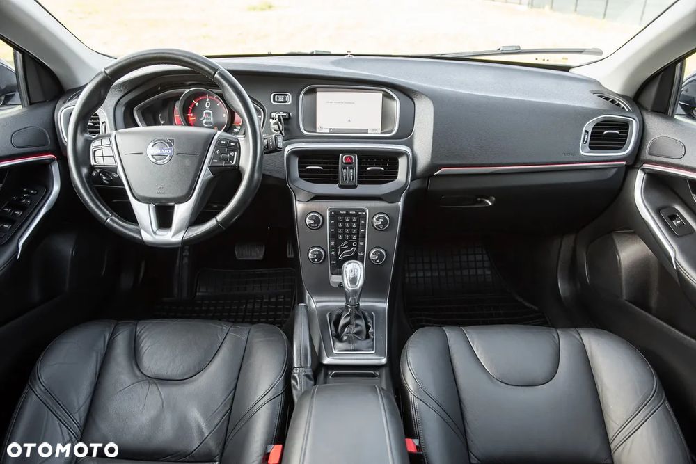 Volvo V40 D3 Geartronic Summum - 27