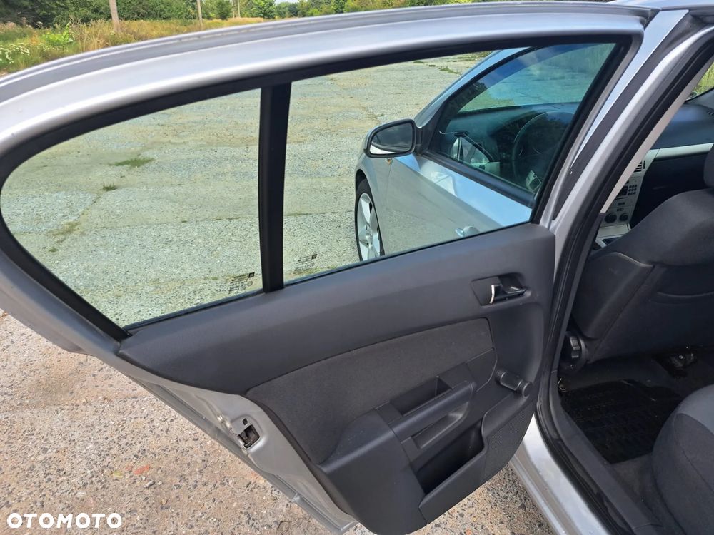 Opel Astra 1.6 Edition Sport - 34