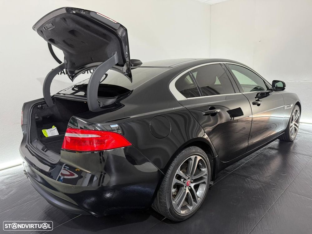 Jaguar XE 2.0 D Portfolio Aut. - 14
