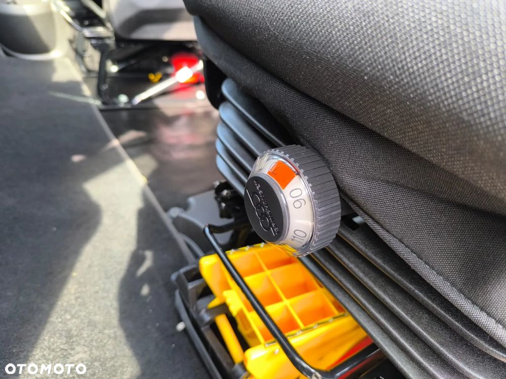 Iveco Daily 70C18 Sypialnia WINDA, 15 Palet, 2x Firana + Zsuwany Dach + Reg Wysokość! - 32