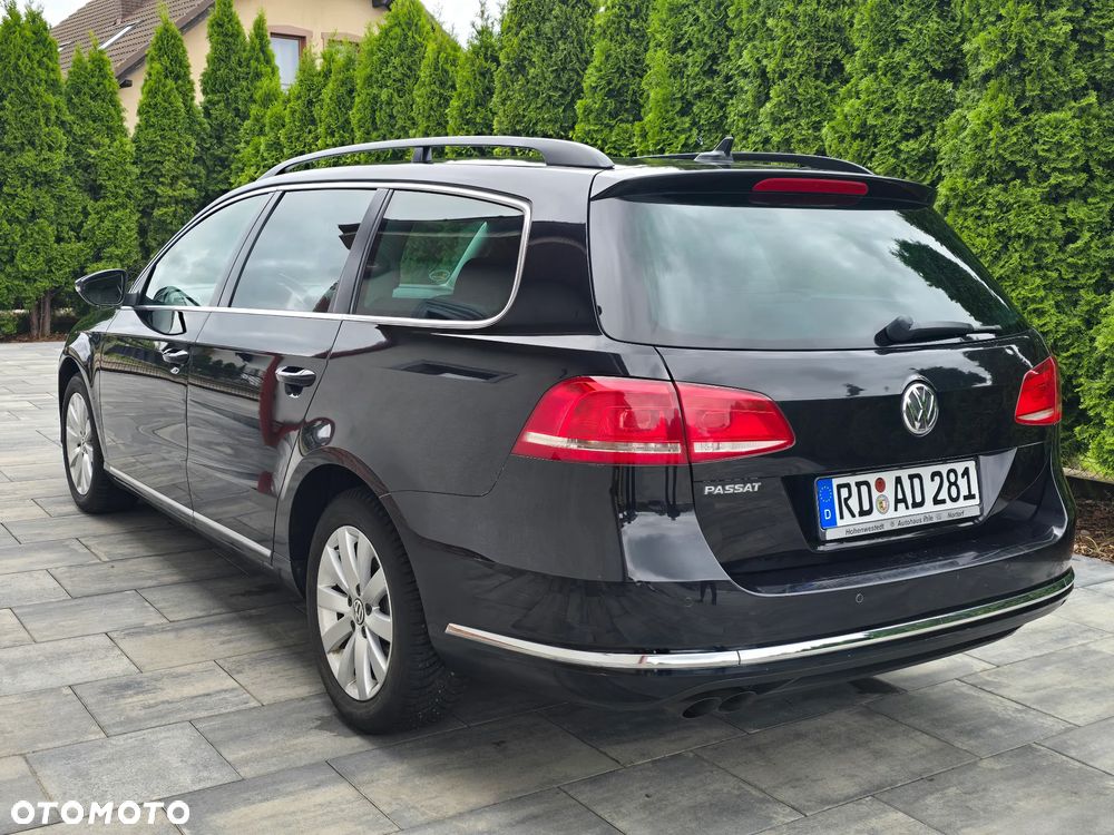 Volkswagen Passat - 4