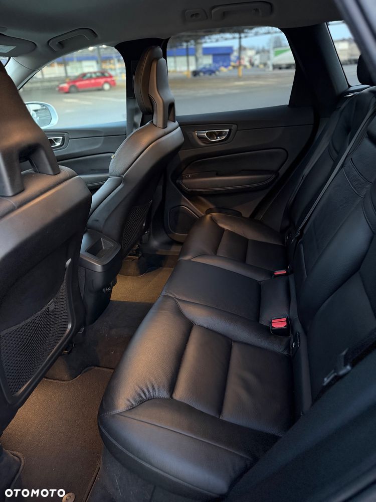 Volvo XC 60 T5 AWD Geartronic Inscription - 21