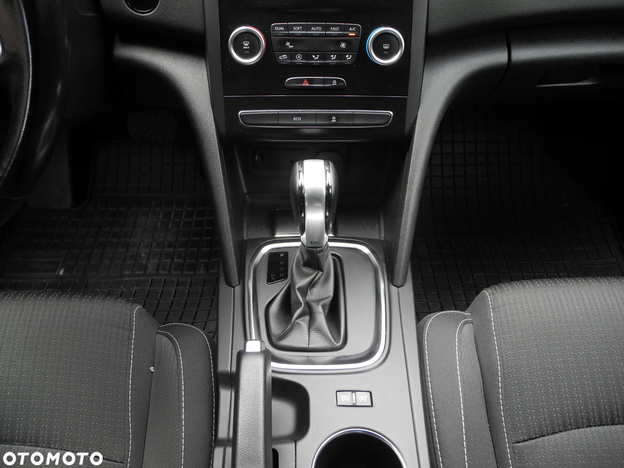 Renault Megane - 11