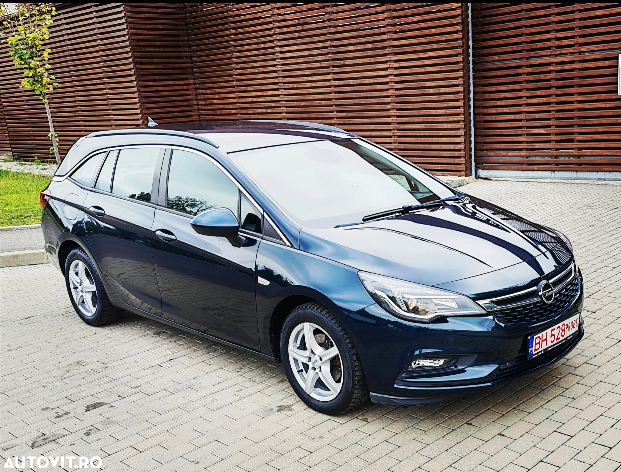 Opel Astra 1.6 D (CDTI) Sports Tourer Innovation - 2