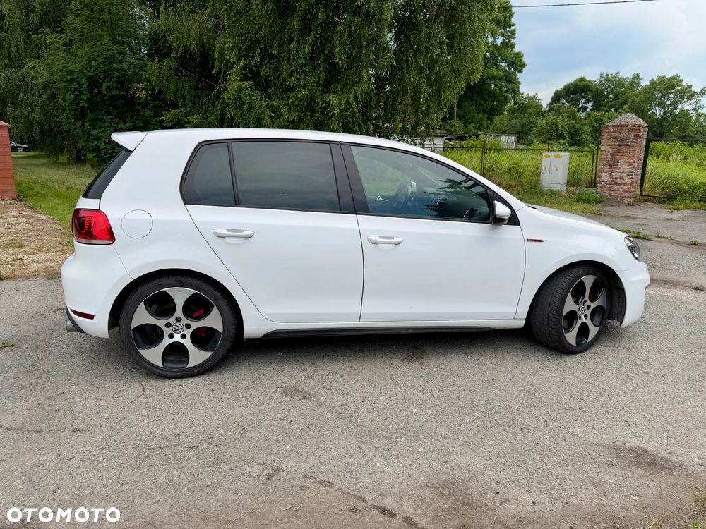 Volkswagen Golf 2.0 TSI GTI DSG - 12