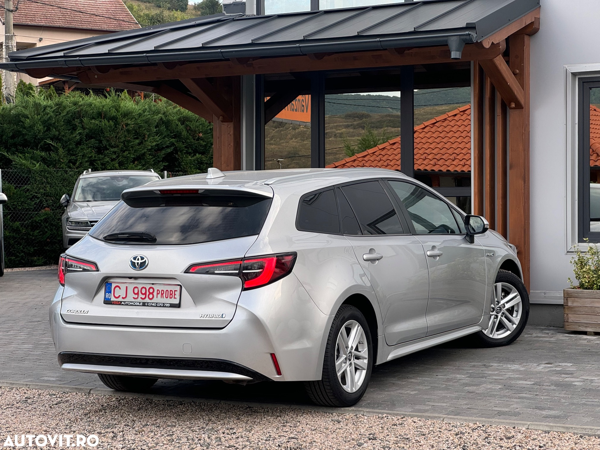 Toyota Corolla 1.8 HSD Dynamic - 3
