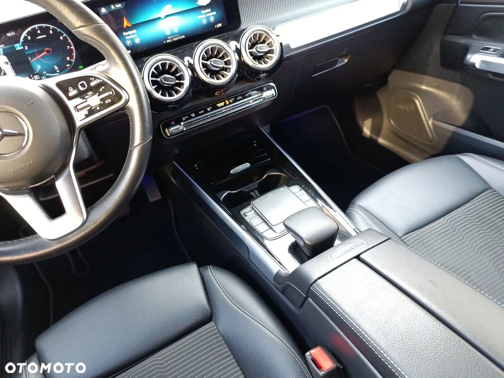 Mercedes-Benz GLB 200 Progressive 7G-DCT - 14