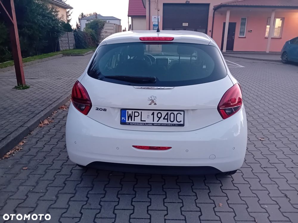 Peugeot 208 2018 photo 5