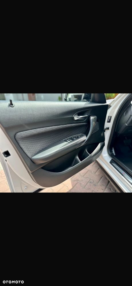 BMW Seria 1 120d - 14