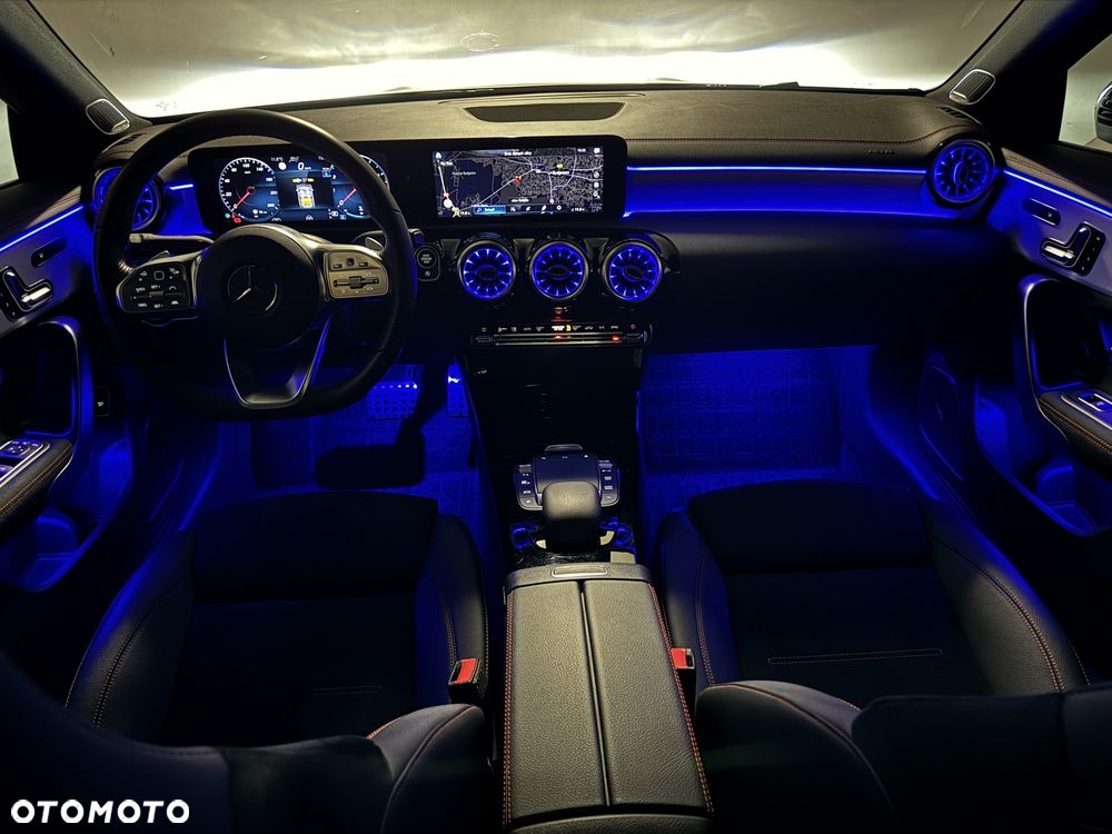 Mercedes-Benz CLA 250 4-Matic AMG Line 7G-DCT - 38