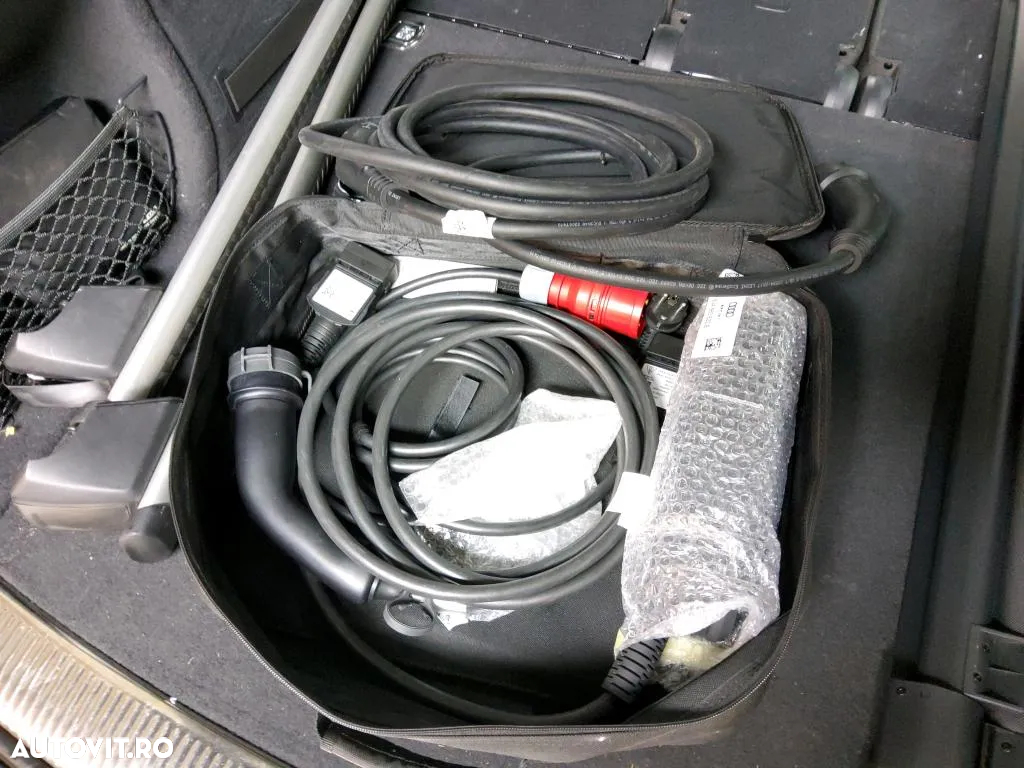 Audi Q5 50 TFSI e quattro S tronic design - 7