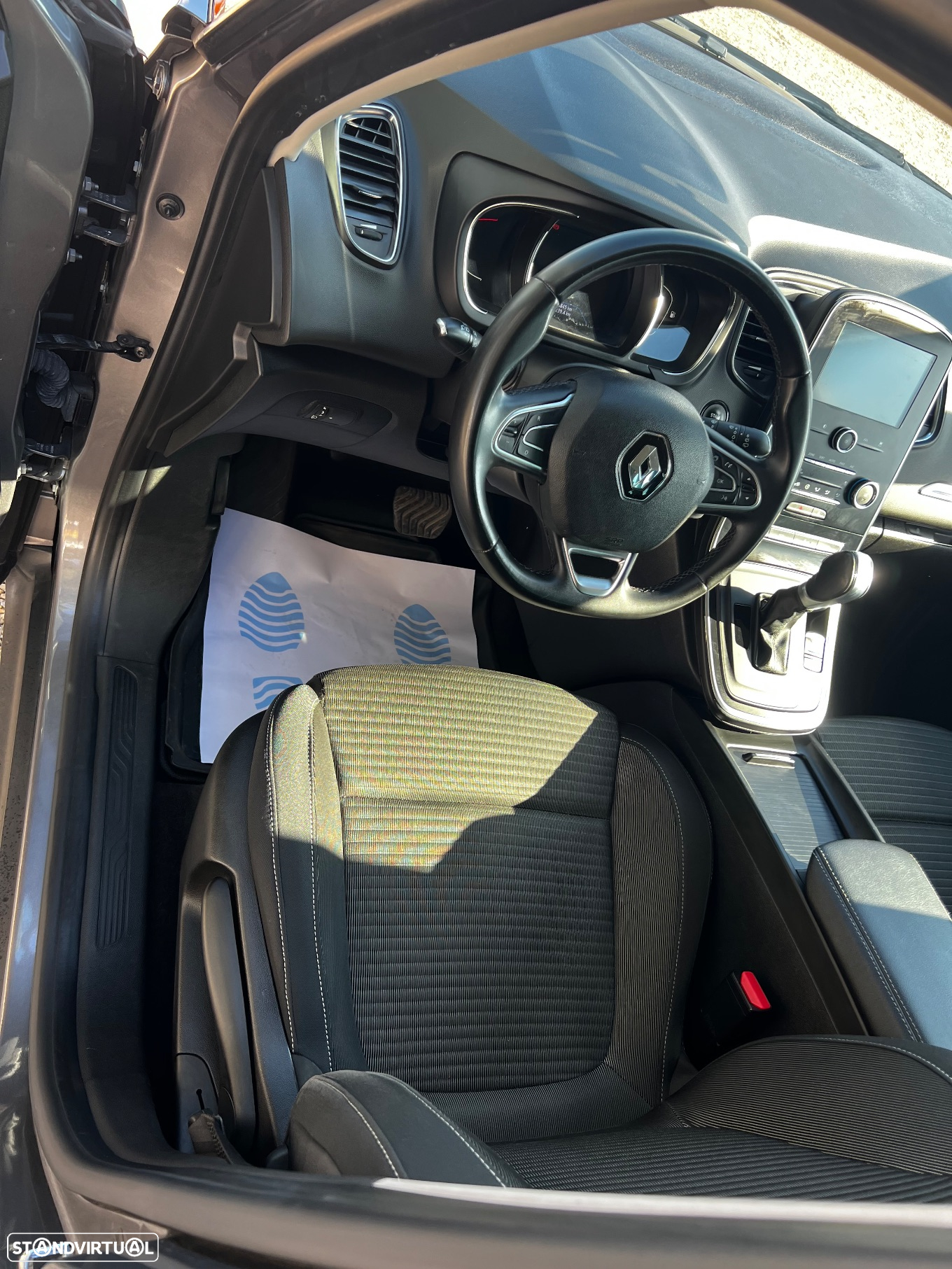 Renault Grand Scénic BLUE dCi 120 EDC LIMITED - 4