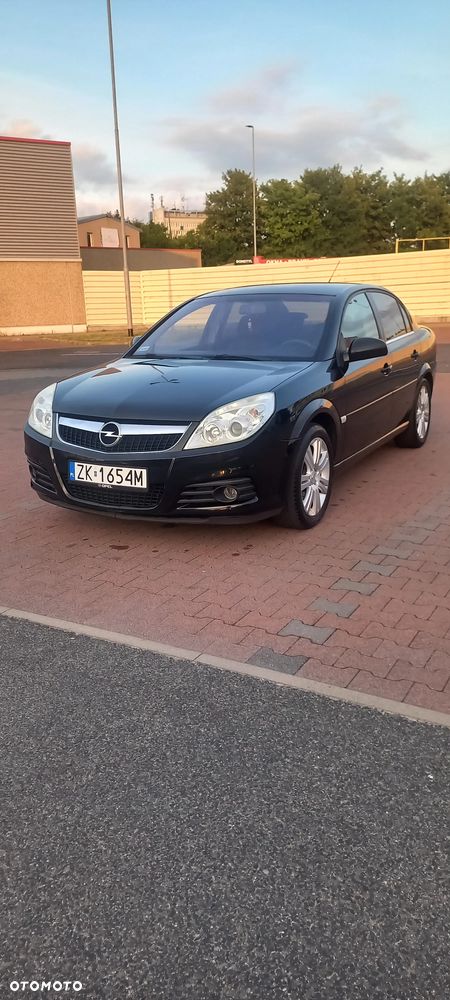Opel Vectra 1.6 Essentia - 1