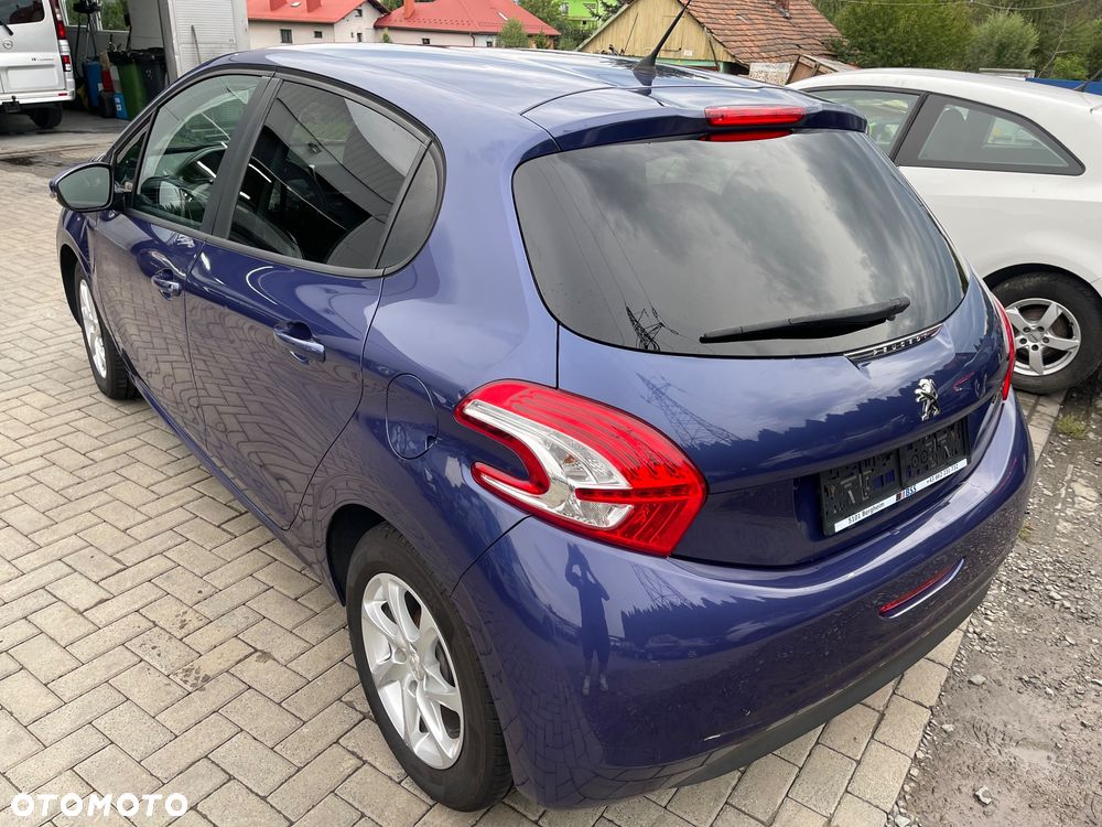 Peugeot 208 82 PureTech Style - 22