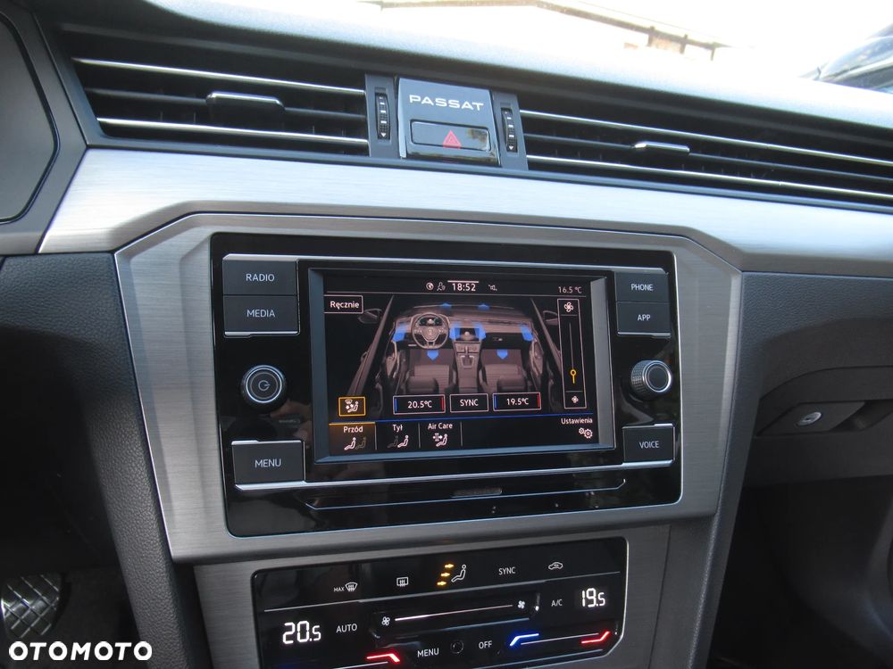 Volkswagen Passat 1.5 TSI EVO Essence - 25