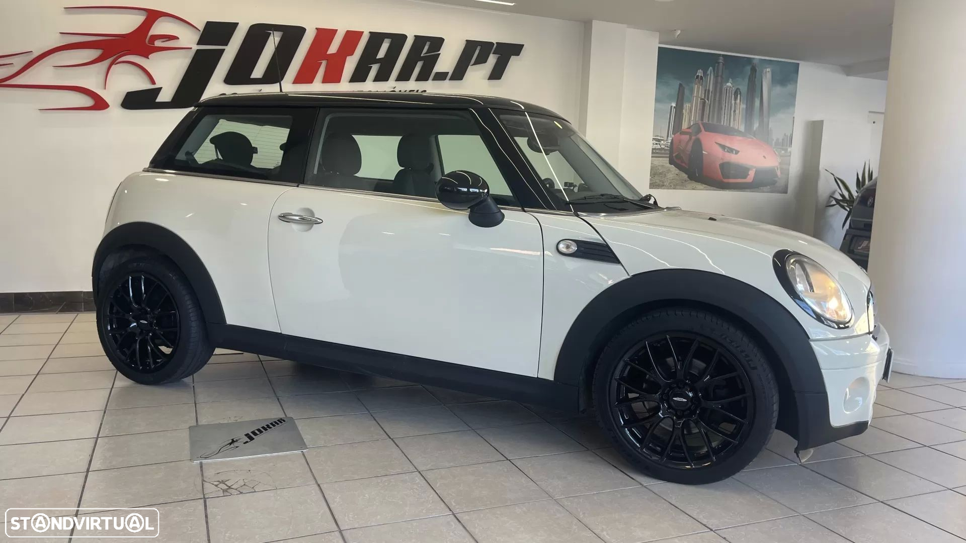 MINI 3 Portas One D - 11