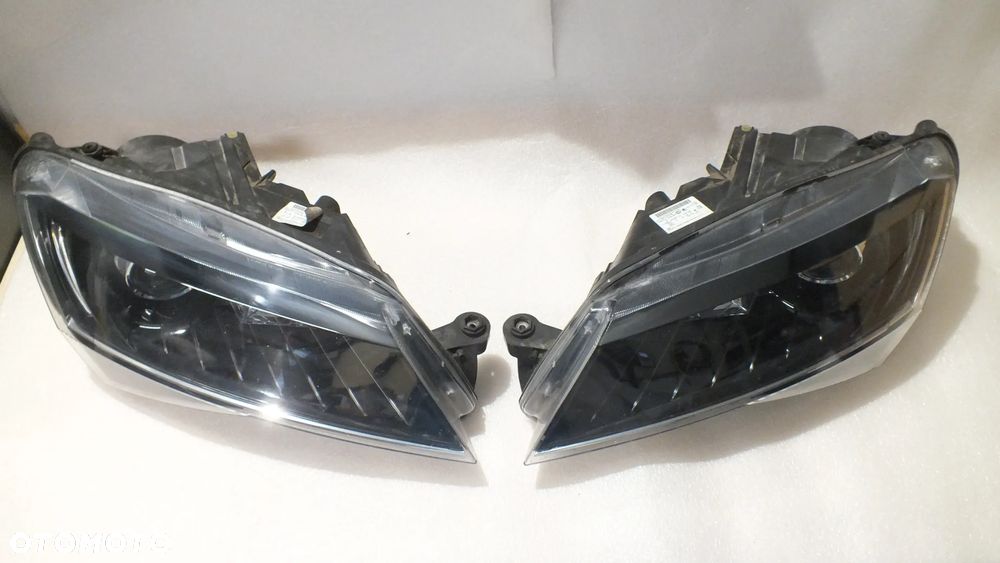 Bi xenon lewy Skoda Superb III - 2