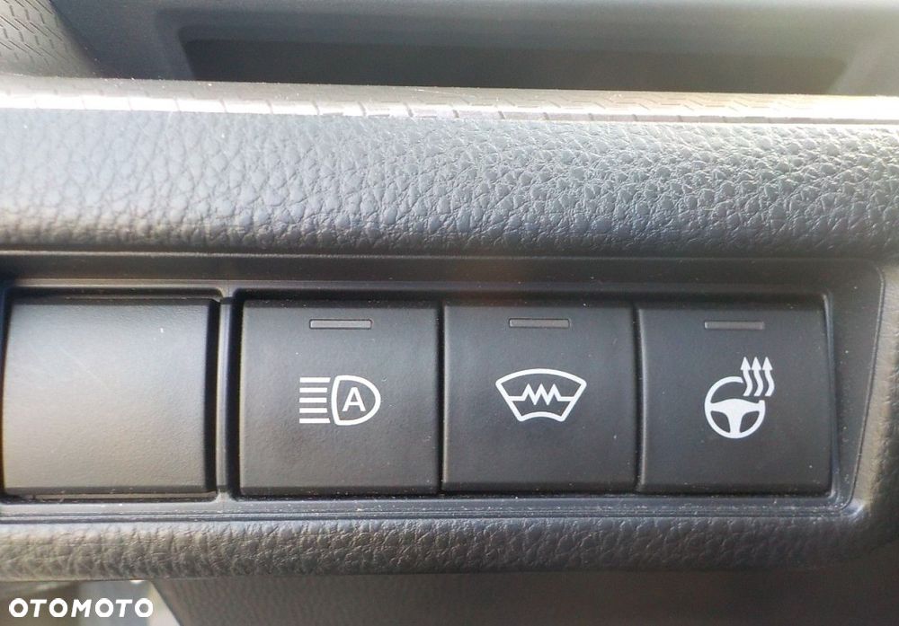 Toyota Prius - 34