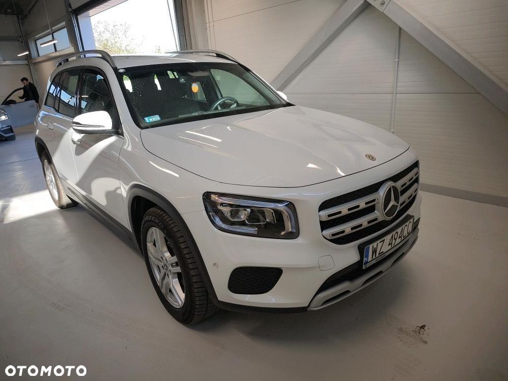 Mercedes-Benz GLB 200 7G-DCT - 2