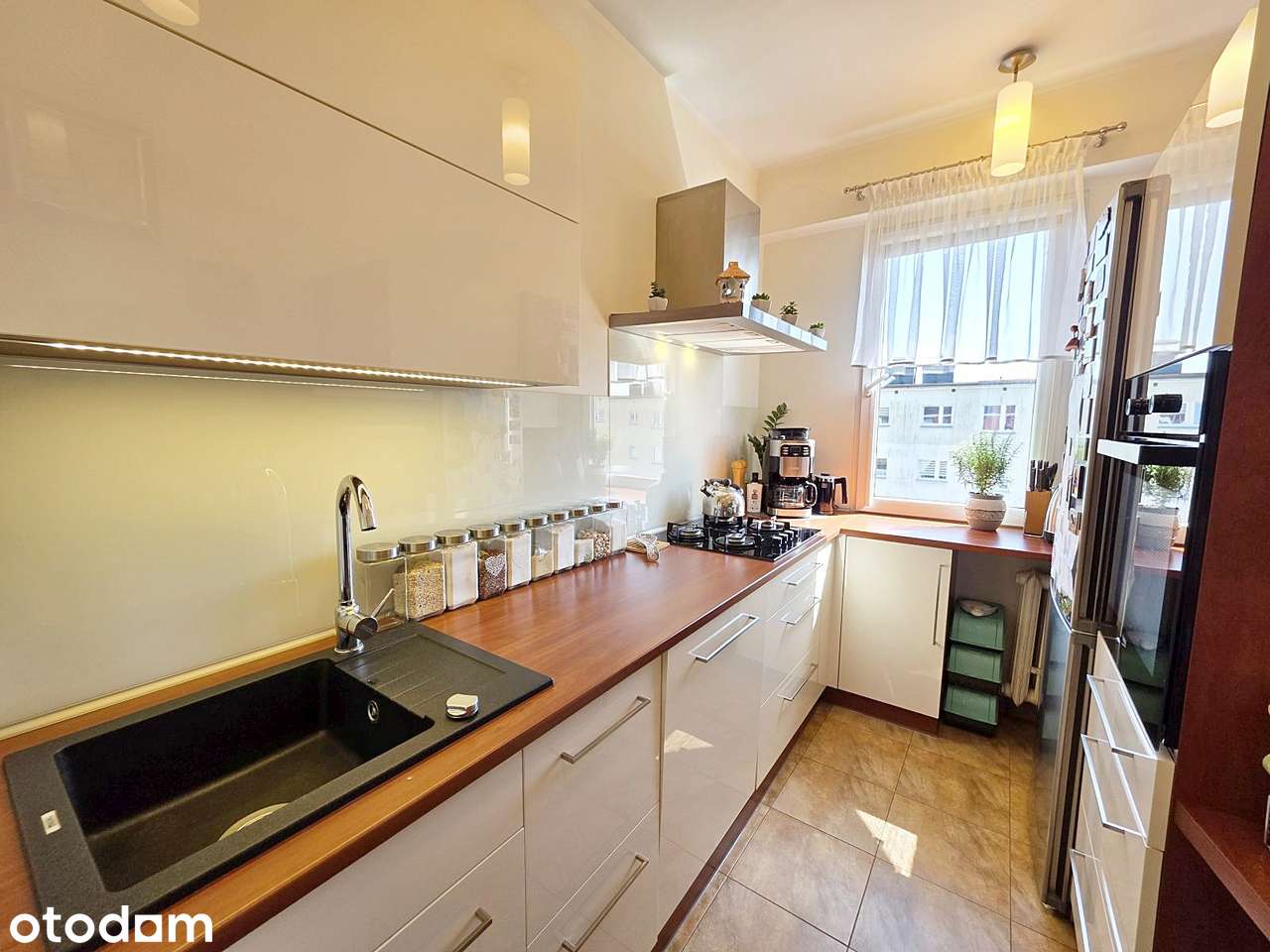 Zadbane, czyste 3 pokojowe, balkon, w cenie kuchnia, szafy, Lelewela