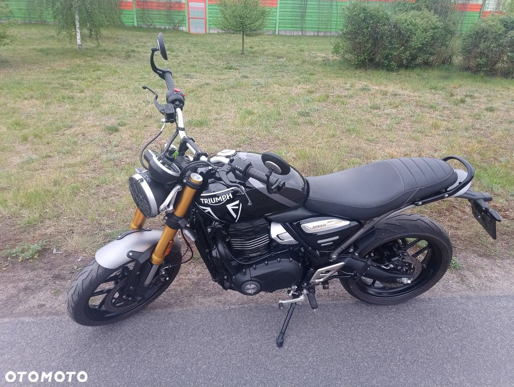 Triumph Inny - 1