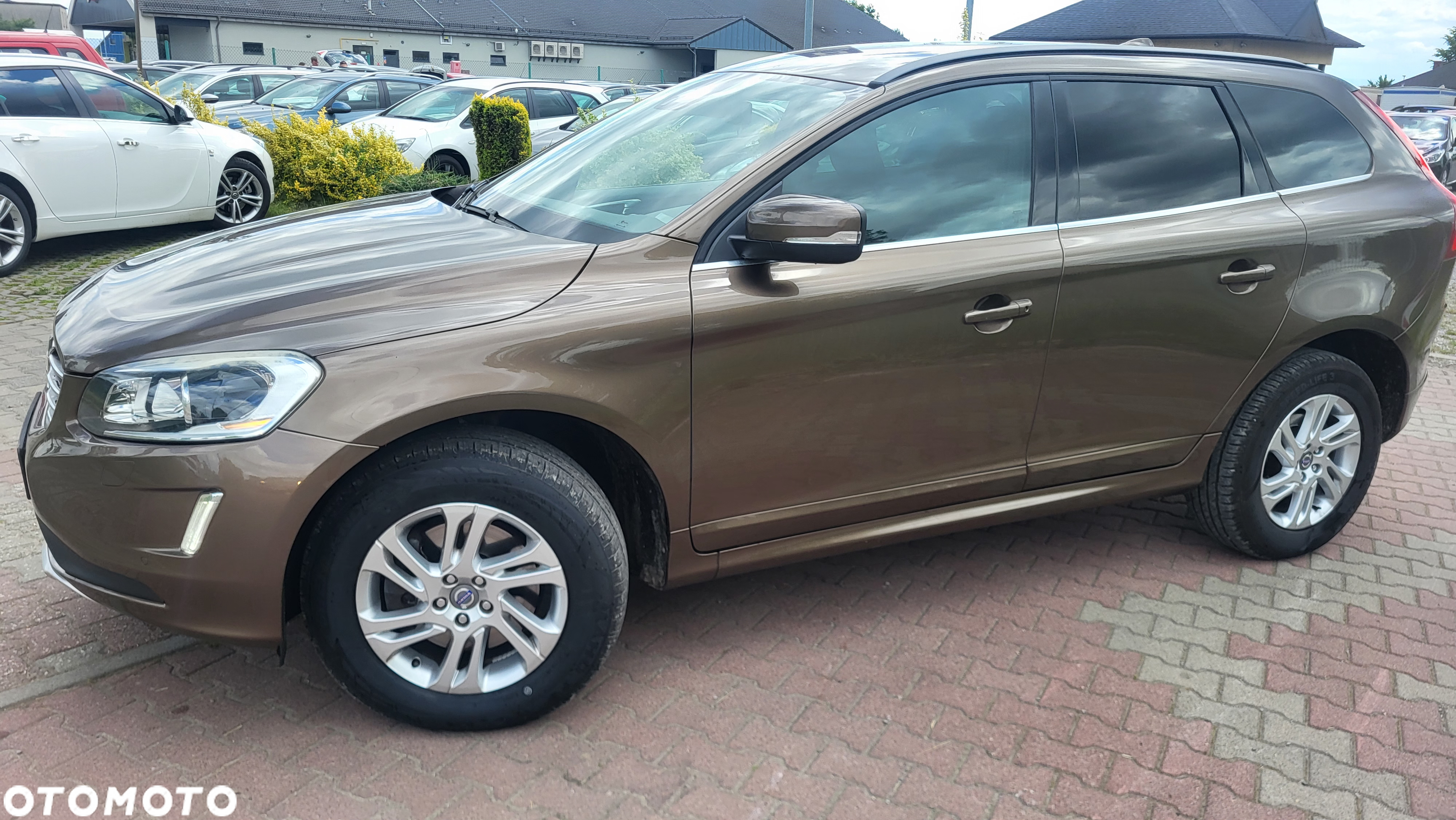 Volvo XC 60 D4 Geartronic Momentum - 22