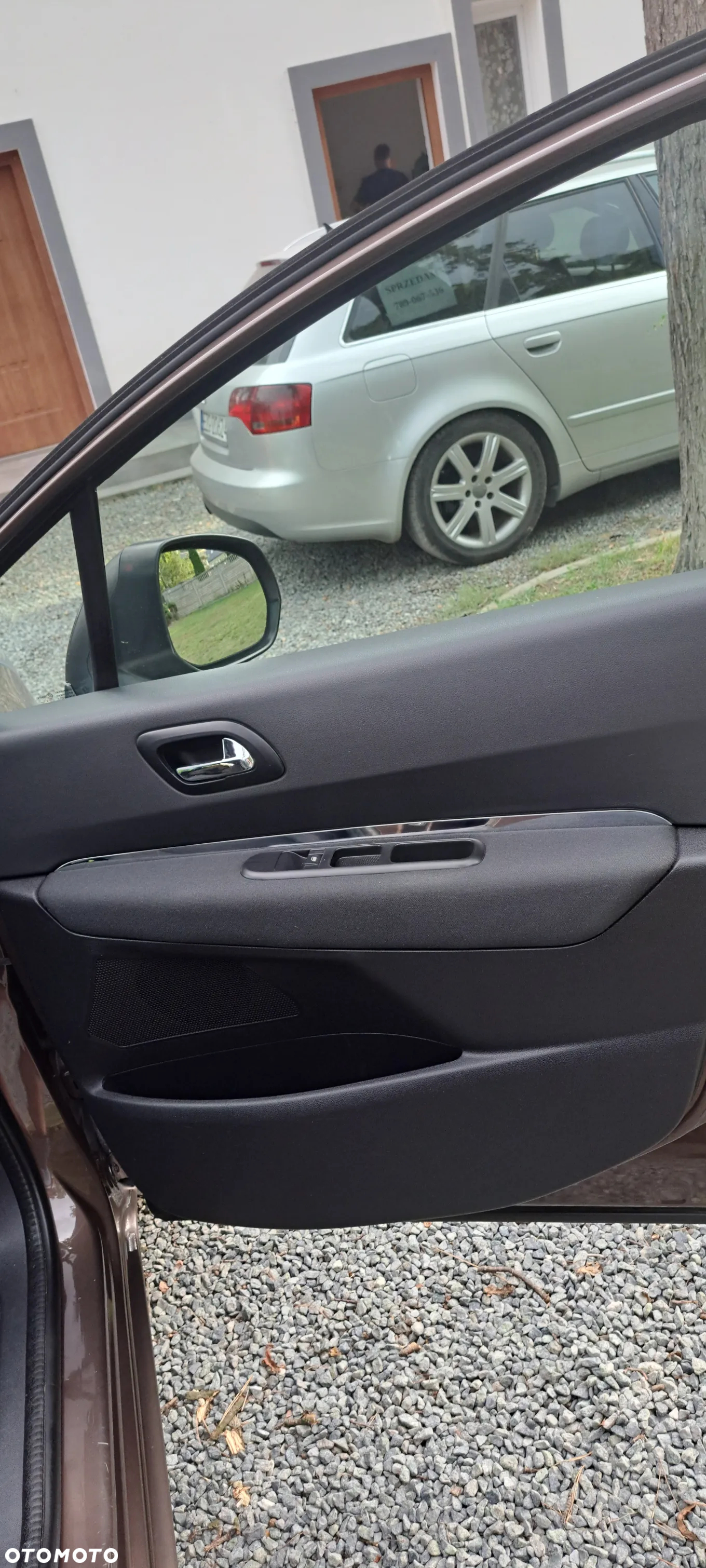 Peugeot 5008 - 13