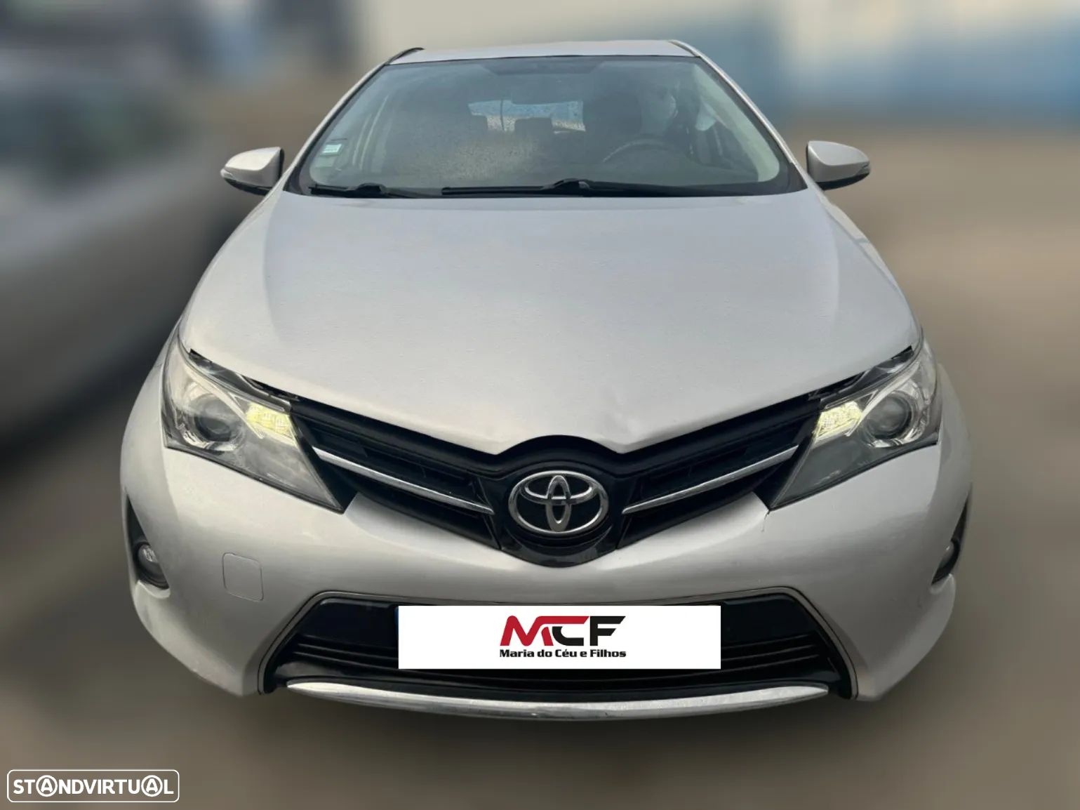 Toyota Auris 1.4 D -4 para peças - 1