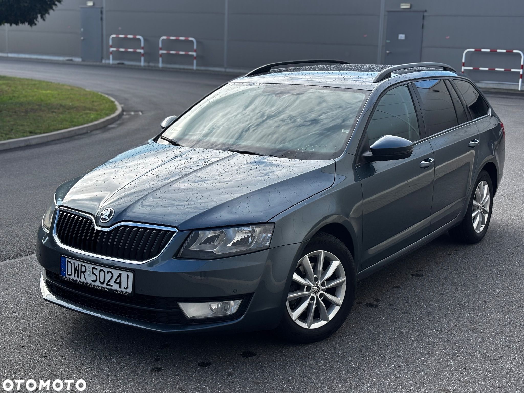 Skoda Octavia 1.6 TDI Active DSG - 1