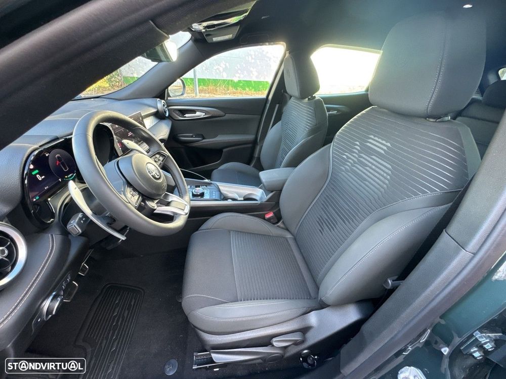 Alfa Romeo Tonale 1.3 Plug-In Hybrid Intensa e-AWD - 9