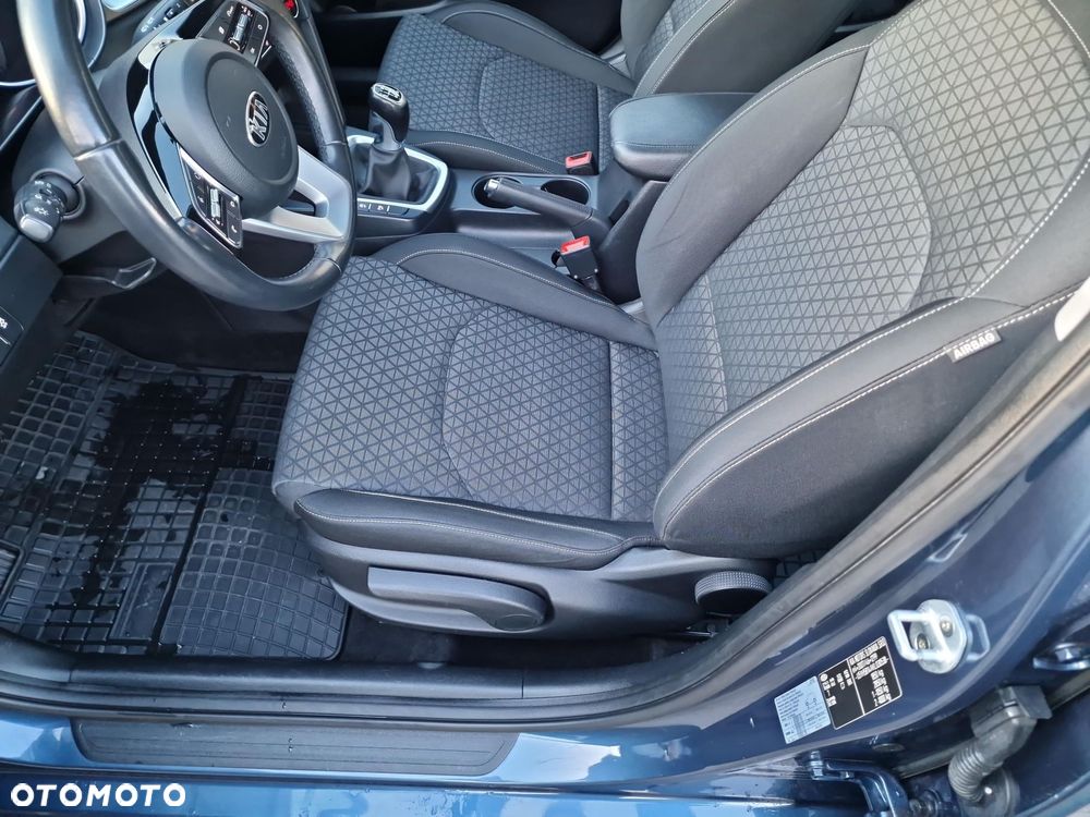 Kia Ceed 1.4 T-GDI L - 12