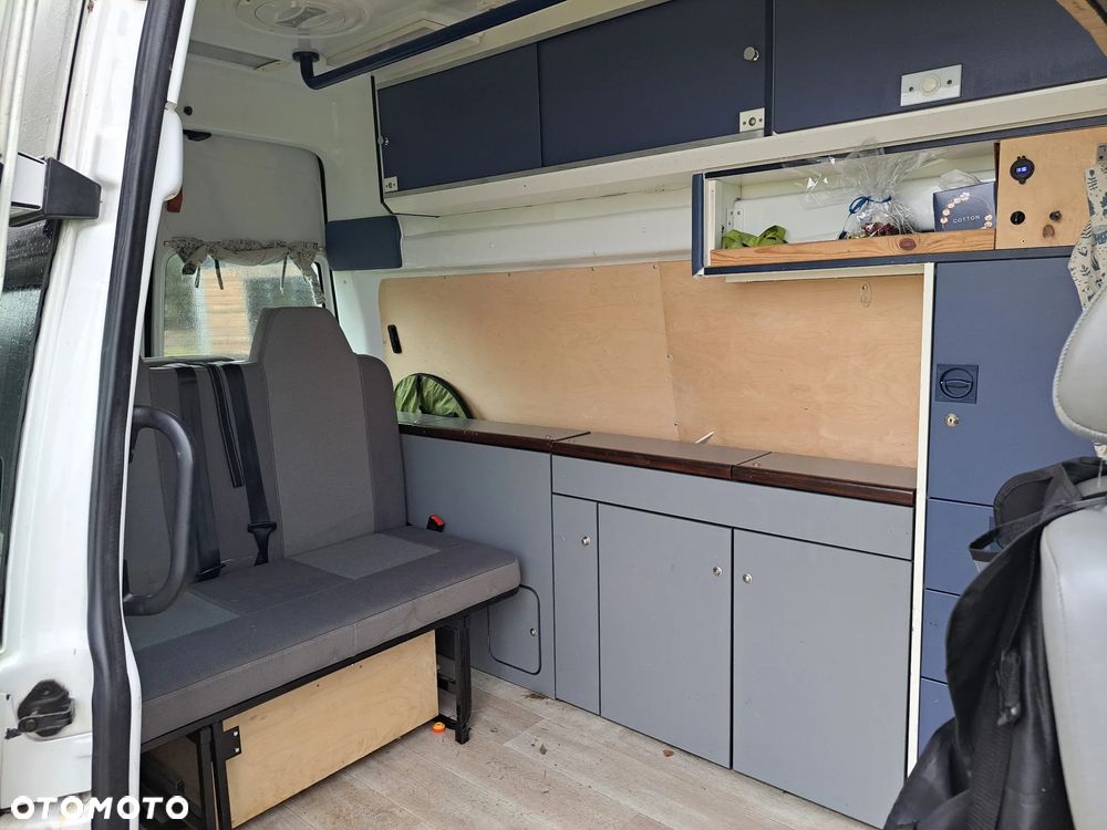 Volkswagen Transporter T5 - 5