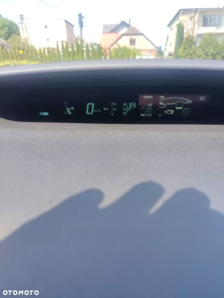 Toyota Prius - 13