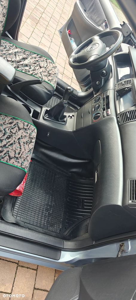 Toyota Corolla 1.4 VVT-i Base - 19