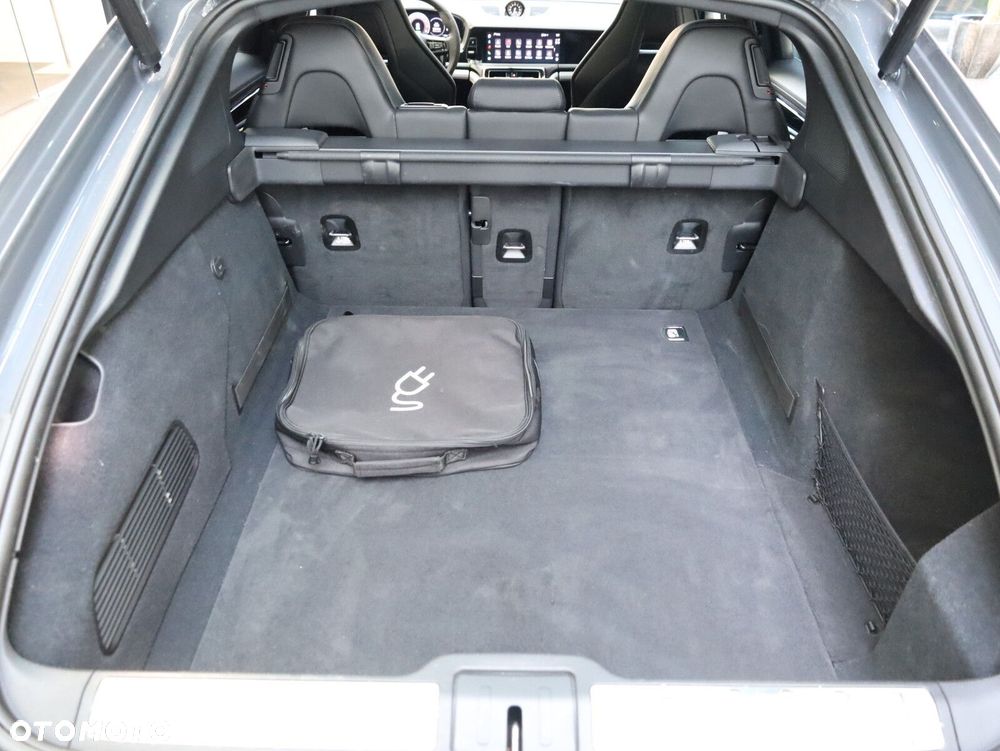 Porsche Panamera - 23