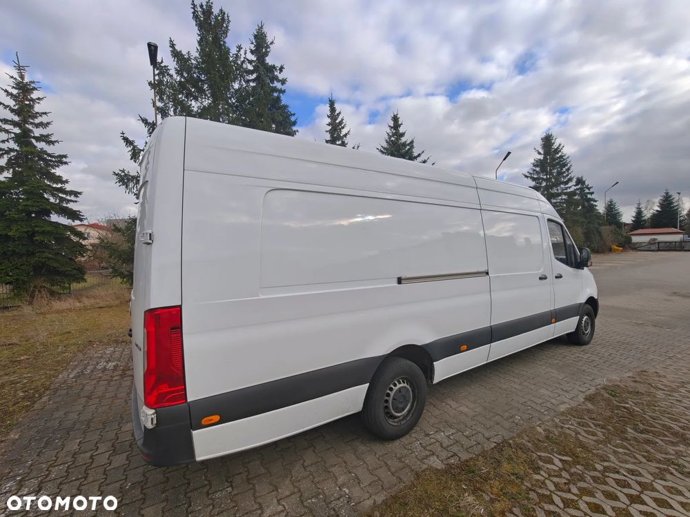 Mercedes-Benz Sprinter - 3