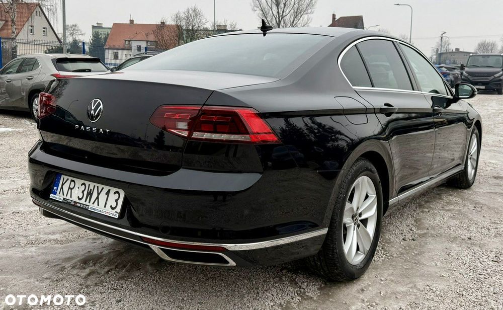 Volkswagen Passat - 5